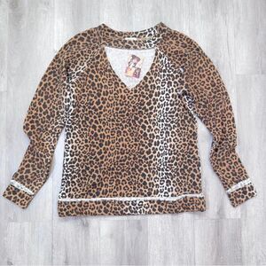 Women's XS NWT Leopard Print V-Neck Cut Out Cotton Blend Sweatshirt Sweater New